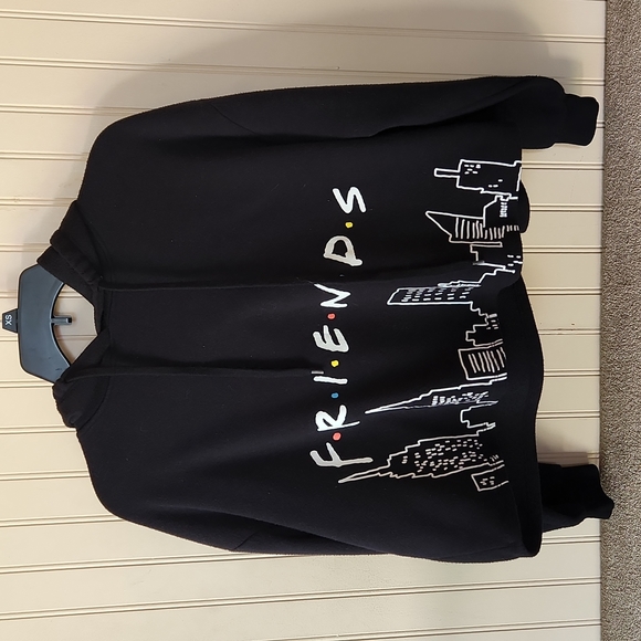 FRIENDS Tops - FRIENDS black hoodie crop sweatshirt size small black city scape